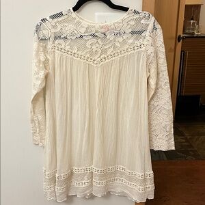 Free People 100% cotton  Lace  & Crochet Cream Back Key Hole Sheer Top Size M